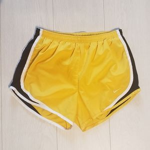 Nike fit dry running short
